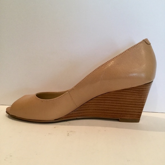nine west peep toe wedge